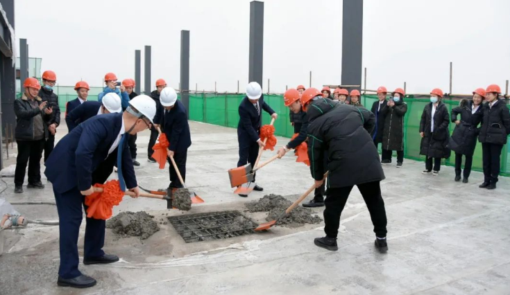 喜封金頂！思來(lái)生物研發(fā)生產(chǎn)基地封頂儀式順利舉行！